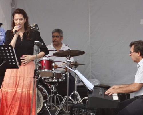 The Tavares Quartet featuring Lindsey Camara providing live music at a Sears Grand Opening event in Whitby, ON. on July 6, 2013.jpg The Tavares Quartet featuring Lindsey Camara providing live music at a Sears Grand Opening event in Whitby, ON. on July 6, 2013.jpg